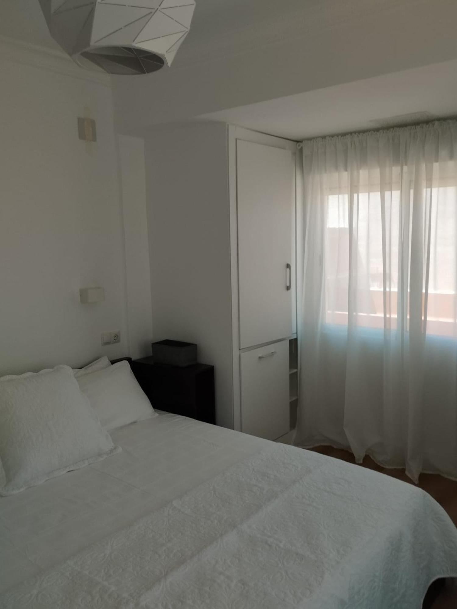 Apartamento Claudia กูลเญรา ภายนอก รูปภาพ