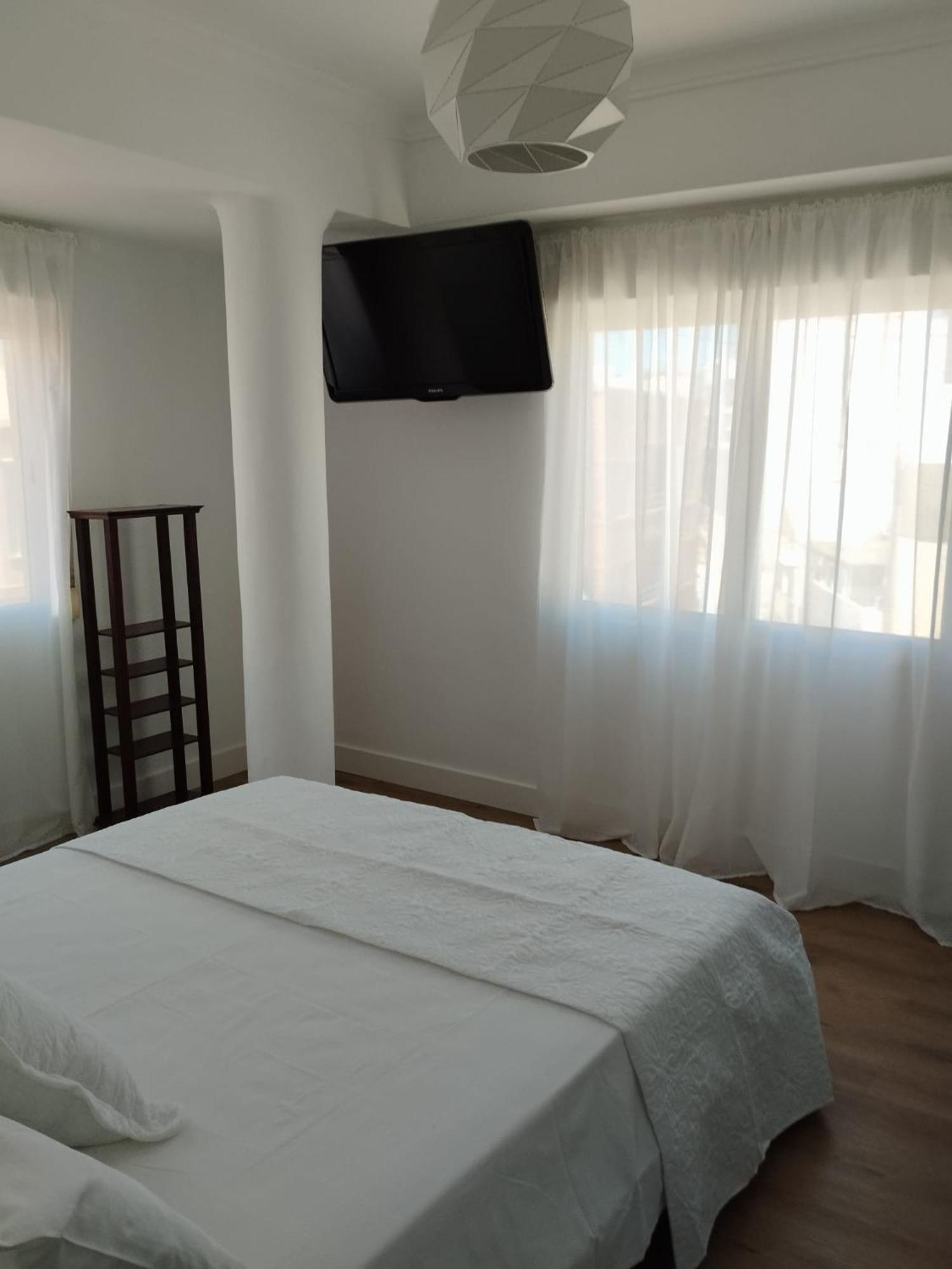Apartamento Claudia กูลเญรา ภายนอก รูปภาพ